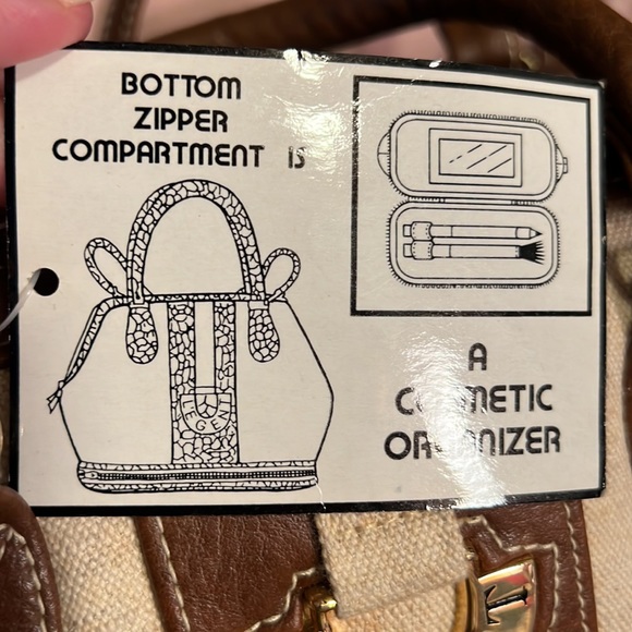 NWOT L’EGENT purse - Picture 4 of 7